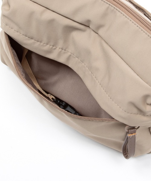World Traveler(ワールドトラベラー)の「World Traveler/ワールドトラベラー ミラ ショルダーバッグ No.17532(ショルダーバッグ・メンズ・ブラック/ベージュ/ピンク系1・FREE)」の16枚目の写真