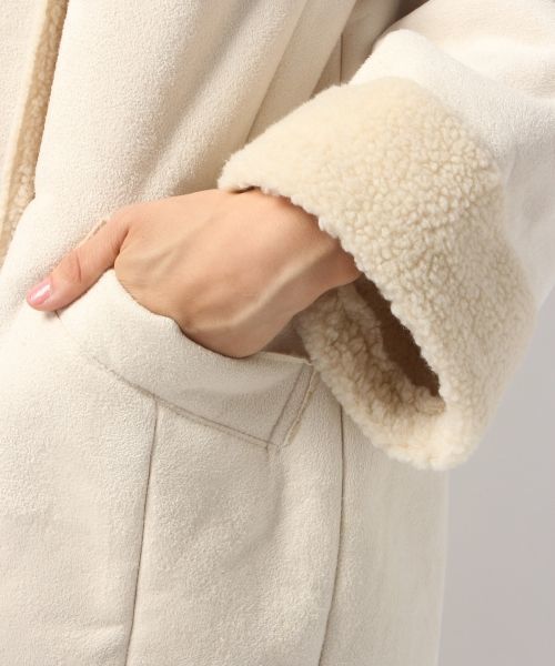 〈バーバリー〉フード付きムートンコート 160 ホワイト バーバリー〉フード付きムートンコート 160 ホワイト バーバリー