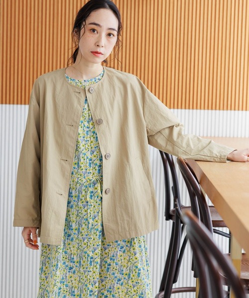 studio CLIP（スタディオクリップ）の「【花粉ガード/撥水加工/ウォッシャブル】多機能コクーンミドルコート（ナイロンジャケット・レディース・ベージュ/ライトグレー/カーキ・FREE）」の10枚目の写真