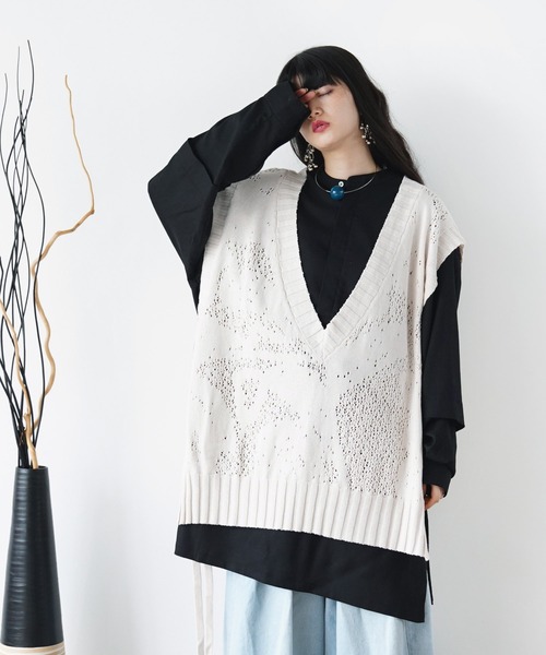 Aphlotus(アプロタス)の「Vネックサイドスリットシアーメッシュニットベスト(ベスト・メンズ・ブラック/アイボリー・MEDIUM/LARGE)」の8枚目の写真