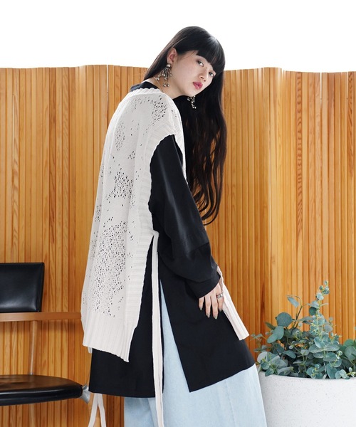 Aphlotus(アプロタス)の「Vネックサイドスリットシアーメッシュニットベスト(ベスト・メンズ・ブラック/アイボリー・MEDIUM/LARGE)」の4枚目の写真