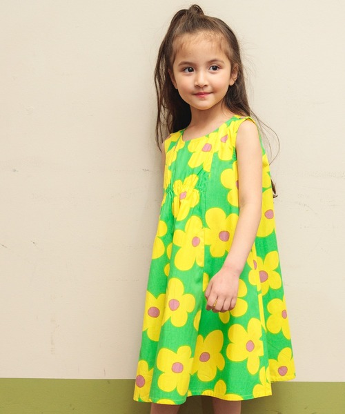 BREEZE（ブリーズ）の「【リンク】総柄フレアワンピース（ワンピース・キッズ・ブラック/オフホワイト/パープル/イエロー/ピンク/ブルー・80/90/100/110/120/130/140）」の8枚目の写真