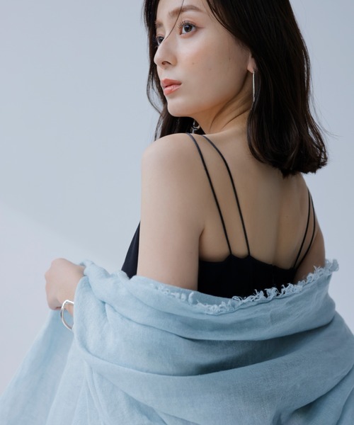 anuans（アニュアンス）の「ダブルストラップナローキャミ