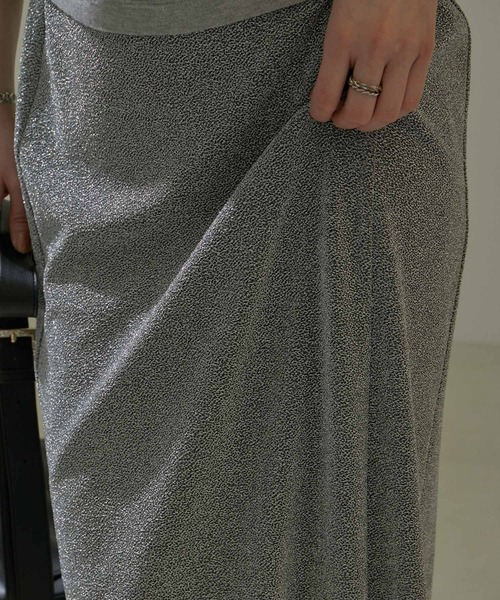 SALON adam et rope'（サロン アダム エ ロペ）の「【WEB限定】ラメナロースカート【洗える】（スカート・レディース・シルバー/ブラック/ゴールド・FREE）」の16枚目の写真