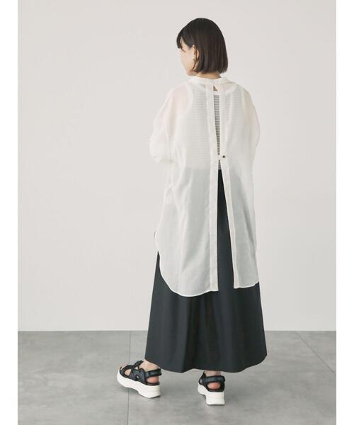 Lugnoncure（ルノンキュール）の「シアーバックシャンチュニック（シャツ/ブラウス・レディース・ベージュ/ネイビー/オフホワイト・F）」の11枚目の写真