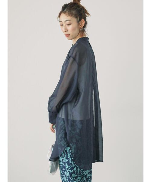 Lugnoncure（ルノンキュール）の「シアーバックシャンチュニック（シャツ/ブラウス・レディース・ベージュ/ネイビー/オフホワイト・F）」の21枚目の写真