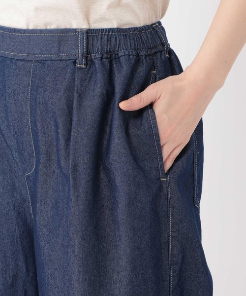 studio CLIP（スタディオクリップ）の「サマーデニムバギーパンツ[プチ・プラス・トールサイズあり]（デニムパンツ・レディース・インディゴブルー/ライトブルー/ホワイト・MEDIUM/LARGE/ﾌﾘｰ(L)/PF/TF）」の19枚目の写真