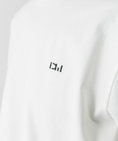 URBAN RESEARCH DOORS(アーバンリサーチドアーズ)の「WAQ×DOORS フィールドロゴTシャツ(Tシャツ/カットソー・メンズ・ブラック/ホワイト・MEDIUM/LARGE)」の5枚目の写真