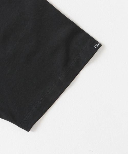 URBAN RESEARCH DOORS(アーバンリサーチドアーズ)の「WAQ×DOORS フィールドロゴTシャツ(Tシャツ/カットソー・メンズ・ブラック/ホワイト・MEDIUM/LARGE)」の21枚目の写真