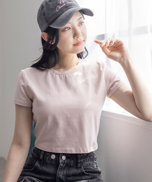 clear（クリア）の「ワンポイント刺繍チビTシャツ［半袖 ショート丈 クロップド丈］≪再入荷≫（Tシャツ/カットソー・レディース・オフホワイト/ピンク/イエロー/ブラック・F）」の14枚目の写真