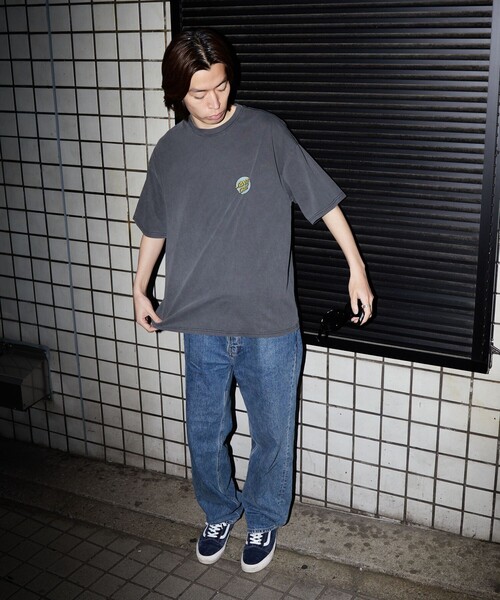 FREAK'S STORE（フリークスストア）の「限定展開 SANTA CRUZ×FREAK'S STORE/サンタクルーズ 別注 サークルロゴバックプリント ピグメント Tシャツ（Tシャツ/カットソー・メンズ・ブラック系その他/ブラック系その他2・MEDIUM/SMALL/LARGE）」の15枚目の写真