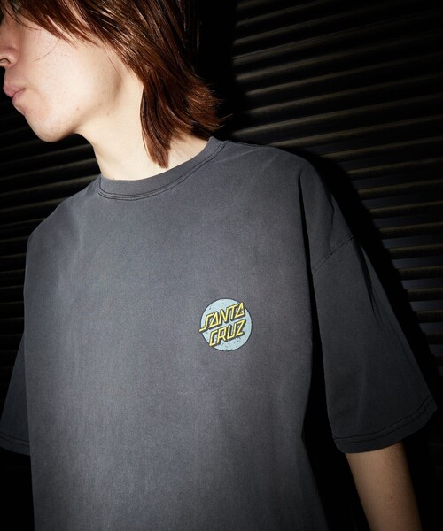 FREAK'S STORE（フリークスストア）の「限定展開 SANTA CRUZ×FREAK'S STORE/サンタクルーズ 別注 サークルロゴバックプリント ピグメント Tシャツ（Tシャツ/カットソー・メンズ・ブラック系その他/ブラック系その他2・MEDIUM/SMALL/LARGE）」の17枚目の写真