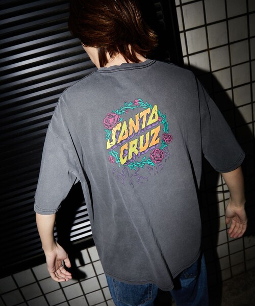FREAK'S STORE（フリークスストア）の「限定展開 SANTA CRUZ×FREAK'S STORE/サンタクルーズ 別注 サークルロゴバックプリント ピグメント Tシャツ（Tシャツ/カットソー・メンズ・ブラック系その他/ブラック系その他2・MEDIUM/SMALL/LARGE）」の19枚目の写真