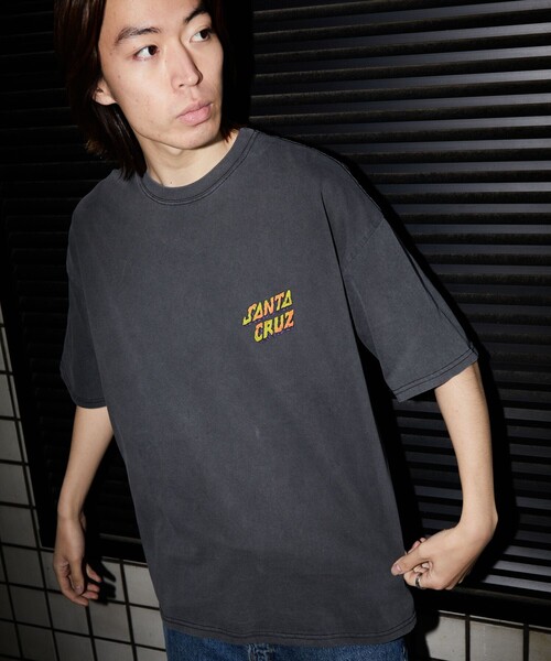 FREAK'S STORE（フリークスストア）の「限定展開 SANTA CRUZ×FREAK'S STORE/サンタクルーズ 別注 サークルロゴバックプリント ピグメント Tシャツ（Tシャツ/カットソー・メンズ・ブラック系その他/ブラック系その他2・MEDIUM/SMALL/LARGE）」の22枚目の写真