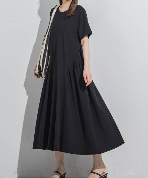 VICKY（ビッキー）の「【すっぽり楽ちん】カットギャザーワンピース≪洗濯機で洗える≫（ワンピース・レディース・カーキ/ブラック/グレー/ブルー・M）」の2枚目の写真