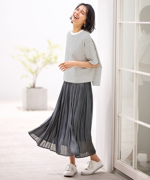 ANY(エニィ)の「フライスワイドTシャツ(Tシャツ/カットソー・レディース・アイボリー系1/アイボリー系/ダークブラウン系/ブラック系・F)」の20枚目の写真