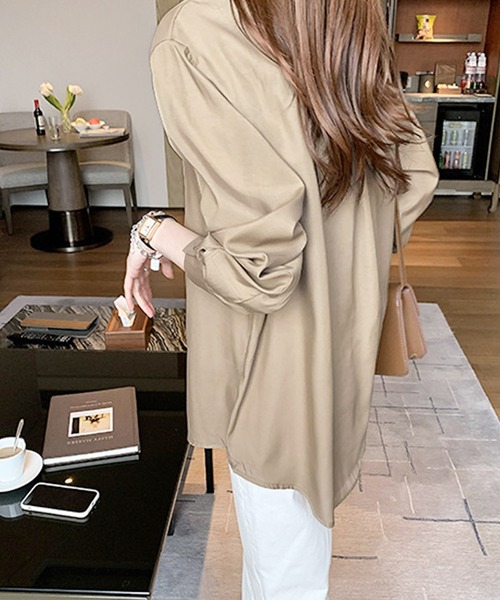 Amulet(アミュレット)の「プレス加工デザインシャツ(シャツ/ブラウス・レディース・ブルー/ブラック/ベージュ/ホワイト・L/M/XL)」の12枚目の写真