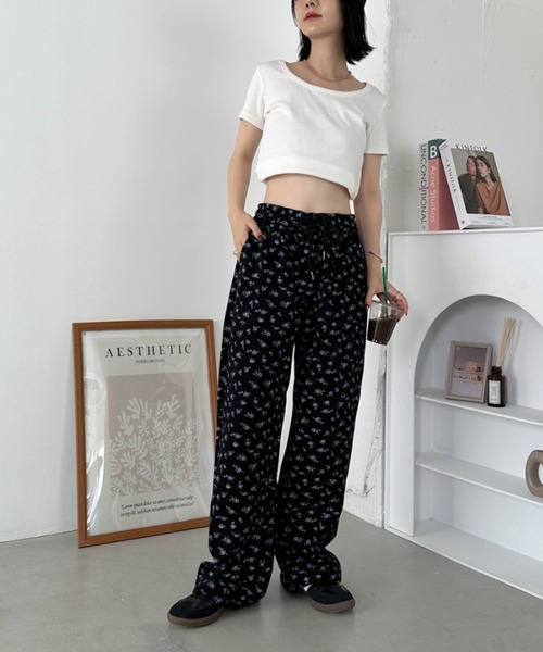 CLEA(クレア)の「フラワープリントスウェットパンツ(スウェットパンツ・レディース・グレー/ブラック・M)」の14枚目の写真