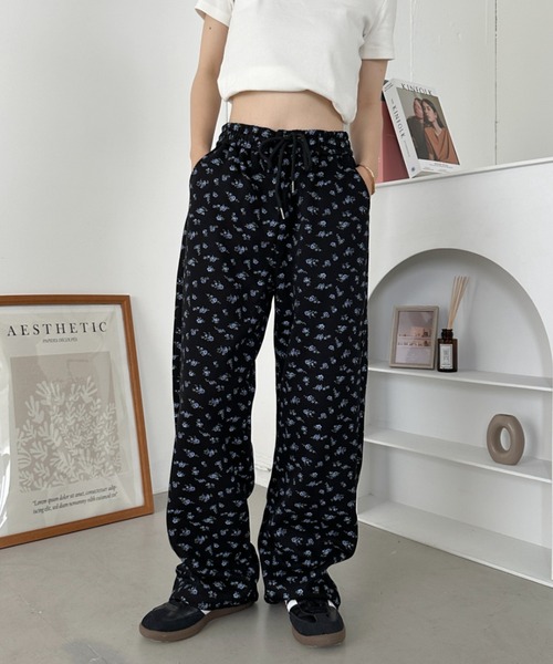 CLEA(クレア)の「フラワープリントスウェットパンツ(スウェットパンツ・レディース・グレー/ブラック・M)」の12枚目の写真