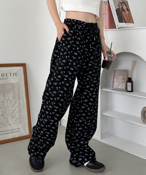 CLEA(クレア)の「フラワープリントスウェットパンツ(スウェットパンツ・レディース・グレー/ブラック・M)」の13枚目の写真