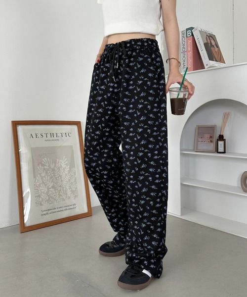 CLEA(クレア)の「フラワープリントスウェットパンツ(スウェットパンツ・レディース・グレー/ブラック・M)」の11枚目の写真