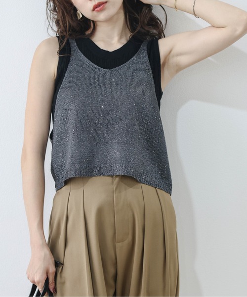 AMELY(エミリー)の「スパンコールニットビスチェ(タンクトップ・レディース・ベージュ/ブラウン/グレー/シルバー/ブラック・フリー)」の18枚目の写真