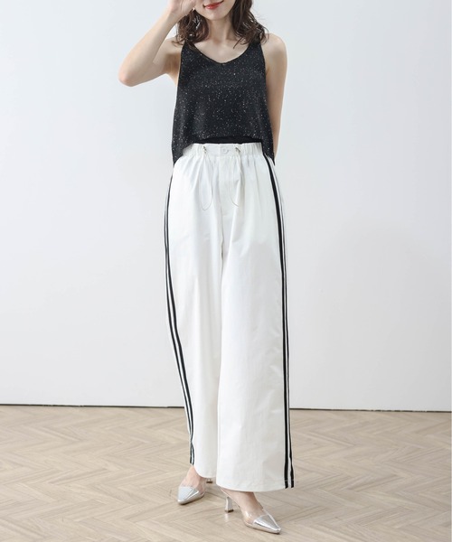 AMELY(エミリー)の「スパンコールニットビスチェ(タンクトップ・レディース・ベージュ/ブラウン/グレー/シルバー/ブラック・フリー)」の20枚目の写真