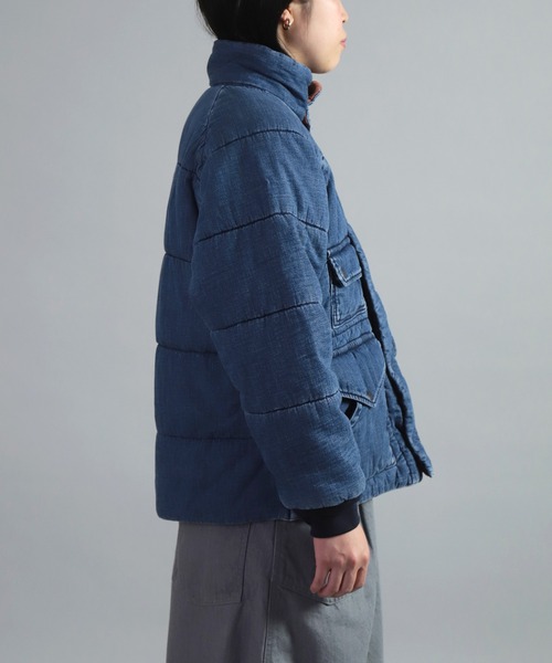 OMNIGOD（オムニゴッド）の「[OMNIGOD womens / オムニゴッド] 7oz甘織デニム インサレーションジャケット（ダウンジャケット/コート・レディース・ライトインディゴブルー・0）」の9枚目の写真