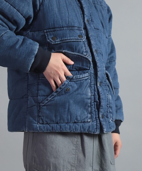 OMNIGOD（オムニゴッド）の「[OMNIGOD womens / オムニゴッド] 7oz甘織デニム インサレーションジャケット（ダウンジャケット/コート・レディース・ライトインディゴブルー・0）」の13枚目の写真
