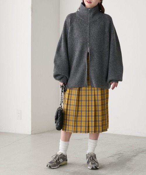 BONLECILL(ボンルシール)の「ウールストレッチダブルZIPドライバーズニットジャケット/ブルゾン(ニット/セーター・レディース・チャコールグレー/ブラウン/ベージュ/アイボリー・FREE)」の13枚目の写真