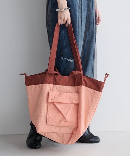 MERLOT(メルロー)の「ポケッタブルバイカラービッグトート(トートバッグ・レディース・ライトグレー/オレンジ/ライトブルー・FREE)」の17枚目の写真