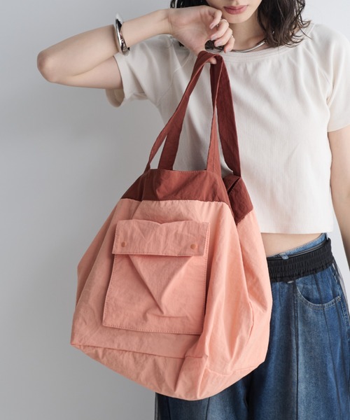 MERLOT(メルロー)の「ポケッタブルバイカラービッグトート(トートバッグ・レディース・ライトグレー/オレンジ/ライトブルー・FREE)」の19枚目の写真