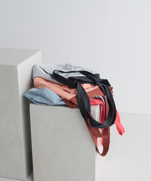 MERLOT(メルロー)の「ポケッタブルバイカラービッグトート(トートバッグ・レディース・ライトグレー/オレンジ/ライトブルー・FREE)」の20枚目の写真