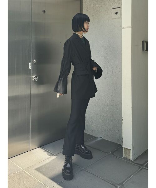 jouetie(ジュエティ)の「ストレッチフレアパンツ(その他パンツ・レディース・グレー/ブラック・SMALL/MEDIUM)」の8枚目の写真