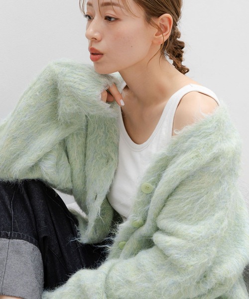 LAKOLE(ラコレ)の「シャギーニットカーディガン / 130868(カーディガン/ボレロ・レディース・ピンク/チャコールグレー/グリーン/アイボリー・FREE)」の17枚目の写真