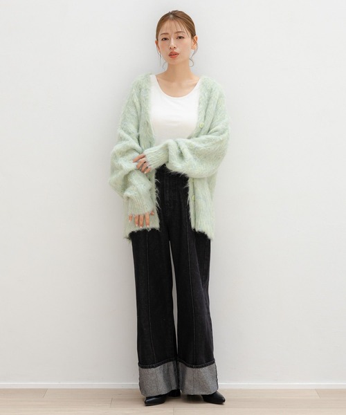 LAKOLE(ラコレ)の「シャギーニットカーディガン / 130868(カーディガン/ボレロ・レディース・ピンク/チャコールグレー/グリーン/アイボリー・FREE)」の11枚目の写真