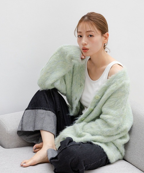 LAKOLE(ラコレ)の「シャギーニットカーディガン / 130868(カーディガン/ボレロ・レディース・ピンク/チャコールグレー/グリーン/アイボリー・FREE)」の15枚目の写真