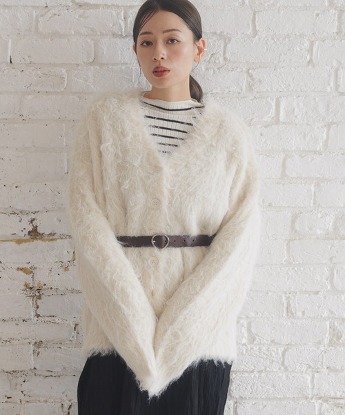 LAKOLE(ラコレ)の「シャギーニットカーディガン / 130868(カーディガン/ボレロ・レディース・ピンク/チャコールグレー/グリーン/アイボリー・FREE)」の5枚目の写真