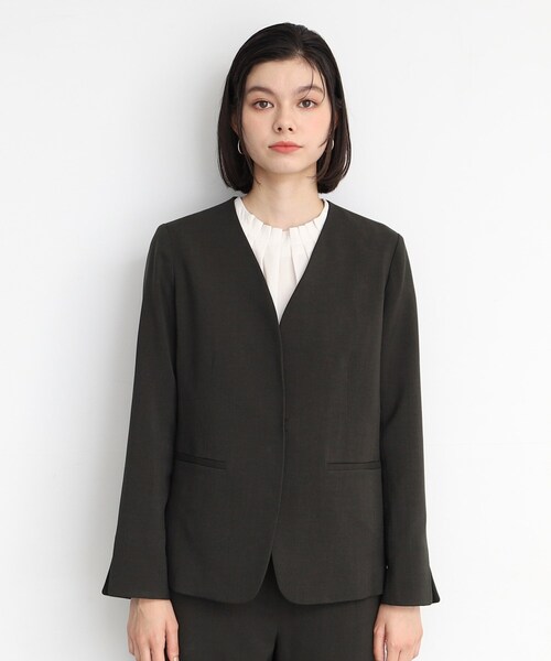 THE SHOP TK (ザ ショップ ティーケー )の「◆【セットアップ可】シャークスキンノーカラージャケット(ノーカラージャケット・レディース・グレー/スミクロ・13/12/11)」の13枚目の写真