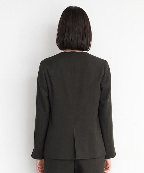 THE SHOP TK (ザ ショップ ティーケー )の「◆【セットアップ可】シャークスキンノーカラージャケット(ノーカラージャケット・レディース・グレー/スミクロ・13/12/11)」の15枚目の写真