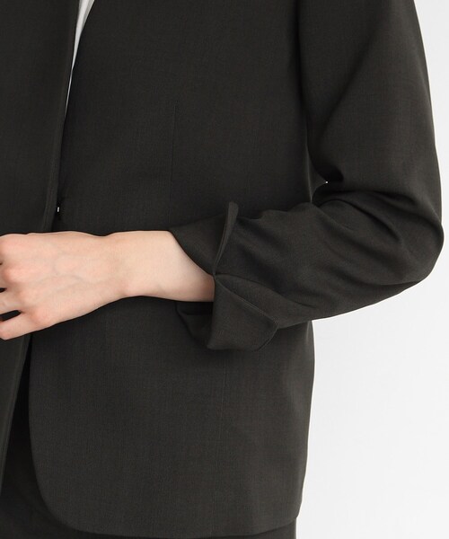 THE SHOP TK (ザ ショップ ティーケー )の「◆【セットアップ可】シャークスキンノーカラージャケット(ノーカラージャケット・レディース・グレー/スミクロ・13/12/11)」の19枚目の写真