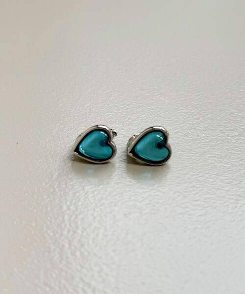 fredy emue（フレディエミュ）の「クリアハートワンタッチピアス（ピアス（両耳用）・レディース・ピンク/グリーン/ブルー/ゴールド・FREE）」の18枚目の写真