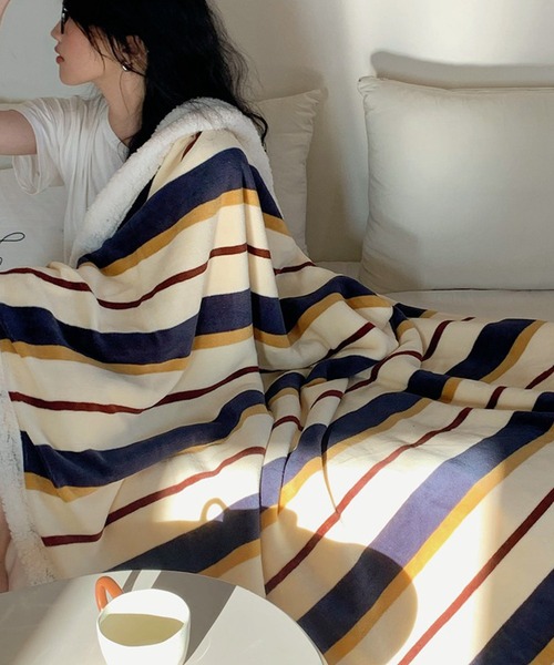 VIBGYOR（ヴィブジョー）の「【 somni / ソニ 】ヴィンテージ ボーダー 柔らかブランケット（ブランケット・レディース・その他1/イエロー/ブルー/ピンク/ライトブルー・FREE）」の4枚目の写真