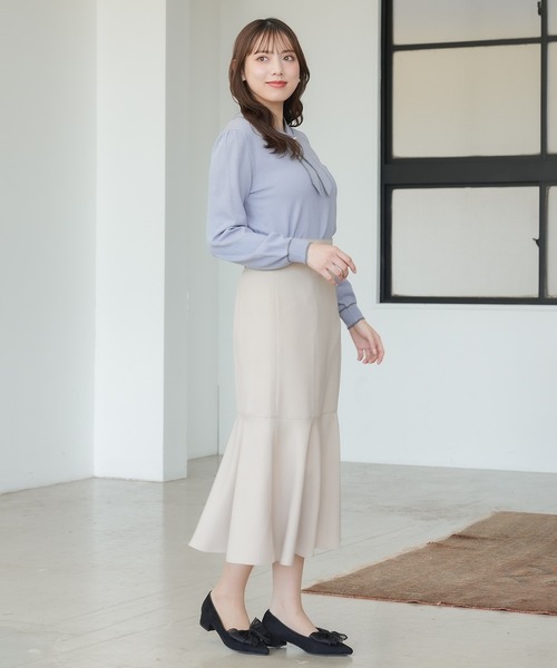 ASTORIA ODIER（アストリアオディール）の「パール装飾  配色ボウタイニットプルオーバー（ニット/セーター・レディース・グレイッシュブルー/ライトグレー/ブラック/アイボリー・MEDIUM/LARGE）」の14枚目の写真