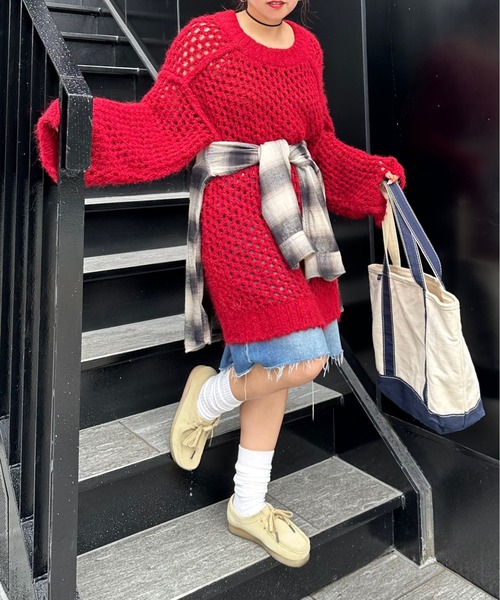 archives(アルシーヴ)の「【Ltd.】OVER MESH KNIT(ニット/セーター・レディース・チャコールグレー/イエロー/レッド・FREE)」の3枚目の写真