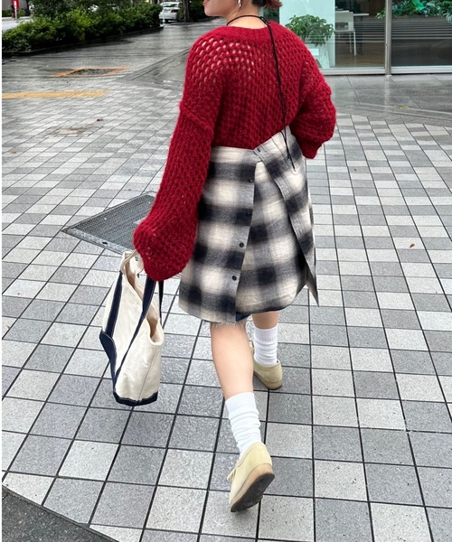 archives(アルシーヴ)の「【Ltd.】OVER MESH KNIT(ニット/セーター・レディース・チャコールグレー/イエロー/レッド・FREE)」の9枚目の写真