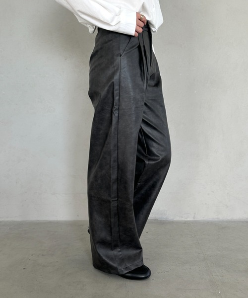 MYMOOD.（マイムード）の「PUハイウエストワイドストレートパンツ（その他パンツ・レディース・ブラウン/ブラック・M）」の5枚目の写真