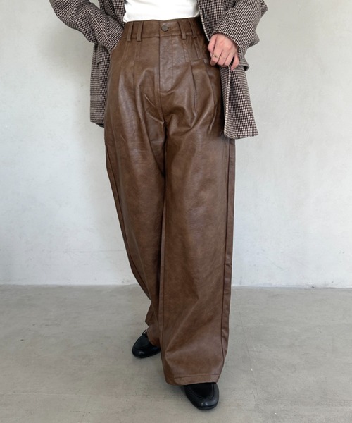 MYMOOD.（マイムード）の「PUハイウエストワイドストレートパンツ（その他パンツ・レディース・ブラウン/ブラック・M）」の11枚目の写真