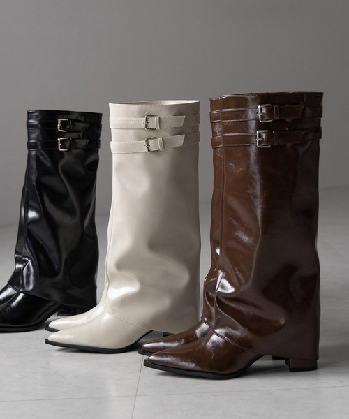 me+em select（ミームセレクト）の「【 ３color 】ダブルベルトポインテッドトゥフェイクレザーカバーロングブーツ ／ double belt pointed toe fake leather covered long boots（ブーツ・レディース・ブラック/アイボリー/ブラウン・37/38/39/40）」の4枚目の写真
