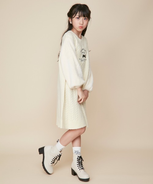 JENNI love（ジェニィラブ）の「マシュマロニットそでシャギーワンピ（ワンピース・キッズ・オフホワイト/グレー/サックスブルー・130cm/140cm/150cm/160cm）」の5枚目の写真
